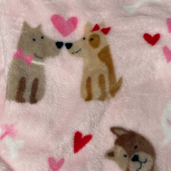 Deco Dogs and Hearts Valentine’s Throw Blanket Pink Size 50x70 - Picture 4 of 8